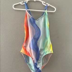 🩵Art Class Colorful Wave Pattern Swimsuit